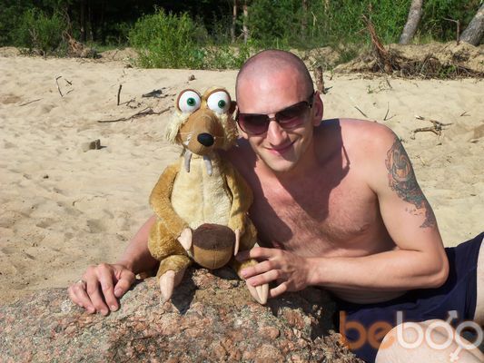  -,   Alex, 42 ,  