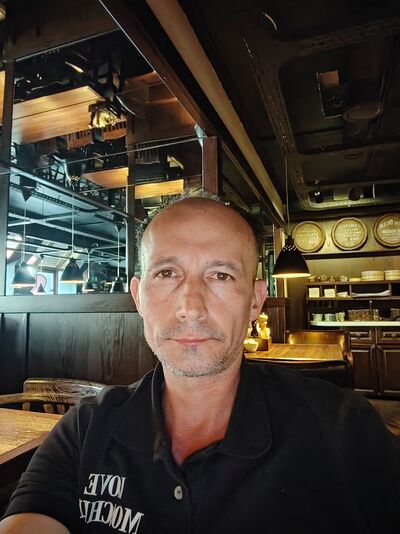  ,   Ruslan, 49 ,   ,   , c , 