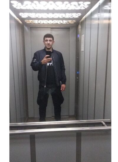  ,   Anton, 39 ,   