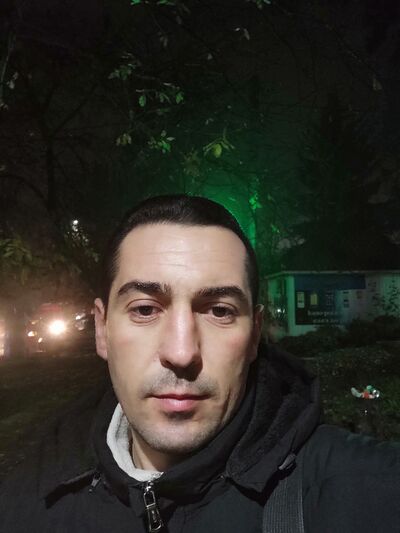  ,   Dorin, 40 ,   ,   , c , 
