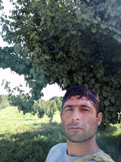  ,   Gevorg, 37 ,   ,   