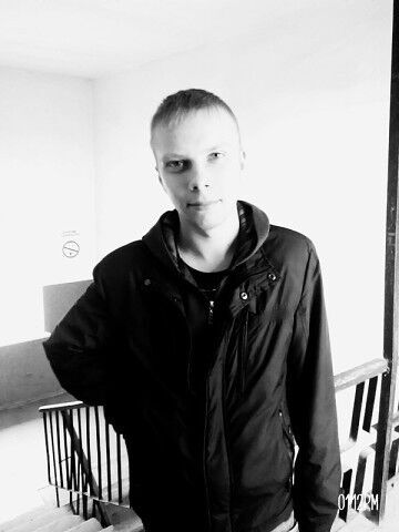  ,   Pavel, 28 ,   