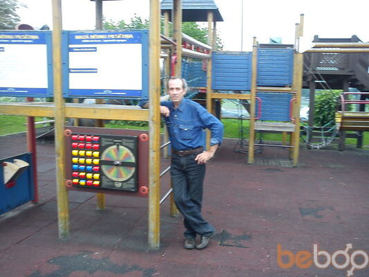  ,   Edvins, 61 ,     , c 