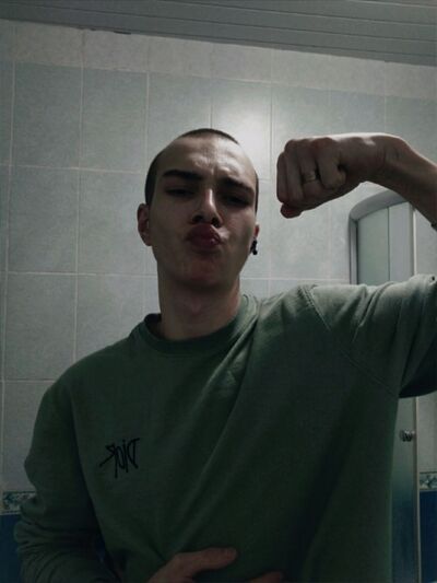  ,   Lexa Lexa, 19 ,   ,   