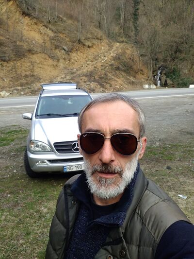  ,   Amiko, 51 ,   ,   , c 