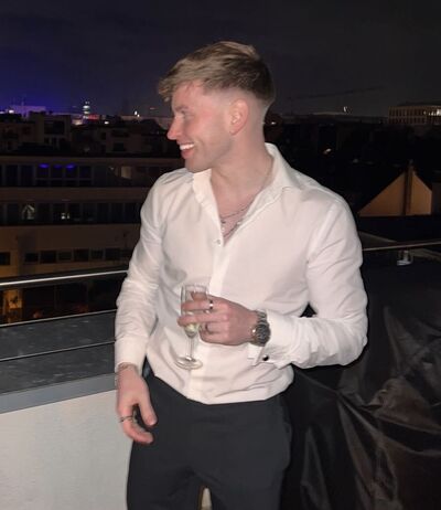  ,   Mats, 28 ,   ,   , c 