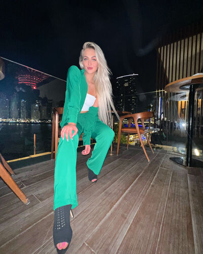  ,   Valeryia, 29 ,   c 