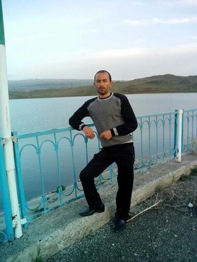  ,   Arkadi, 39 ,   ,   