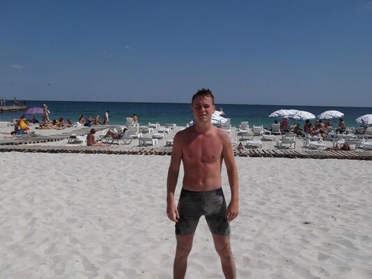  ,   Artem, 33 ,   ,   , c 