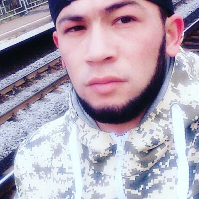  ,   Lion, 29 ,   