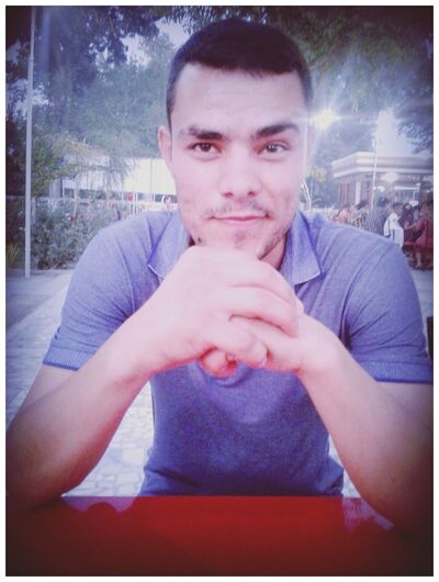  ,   Aziz, 32 ,   