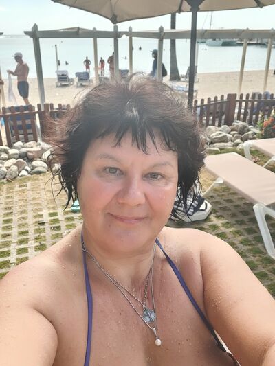 ,   Nina, 61 ,     , 