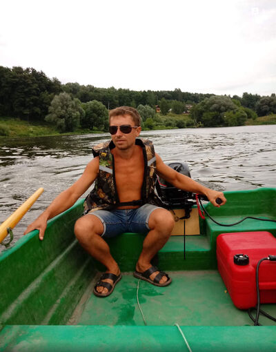  ,   Valery, 42 ,   ,   