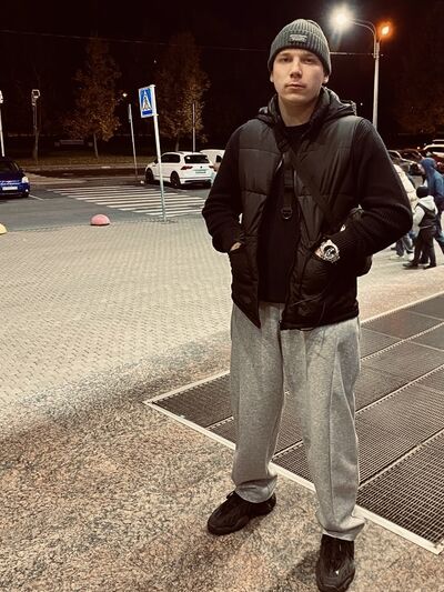  -,   Ilya, 25 ,   ,   