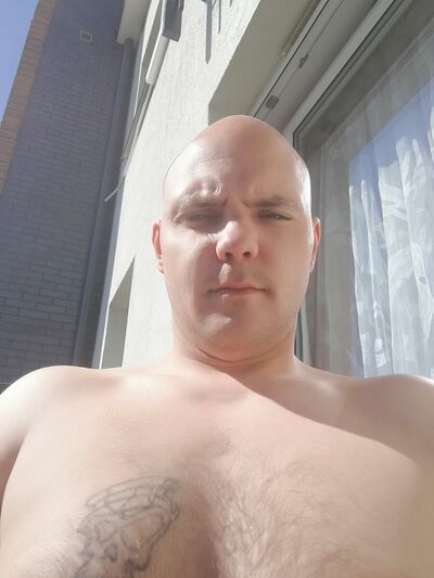  ,   Damian, 36 ,   ,   , c , 