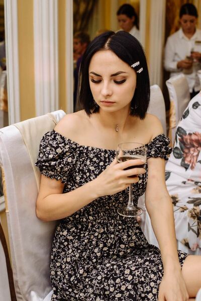  --,   , 22 ,   