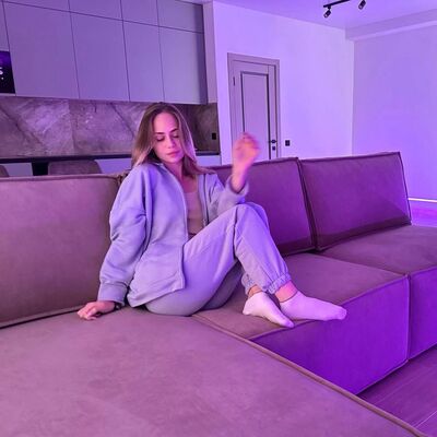  ,   Ann, 23 ,   ,   