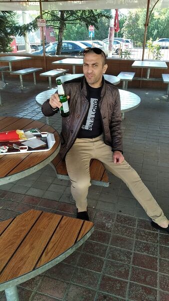  ,   Alex, 44 ,   ,   