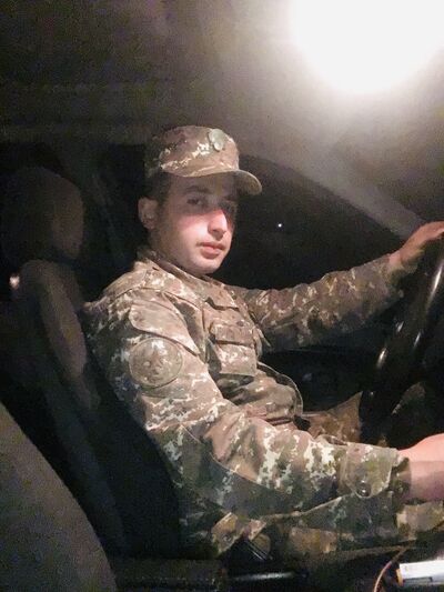  ,   Taron, 27 ,   ,   , c , 