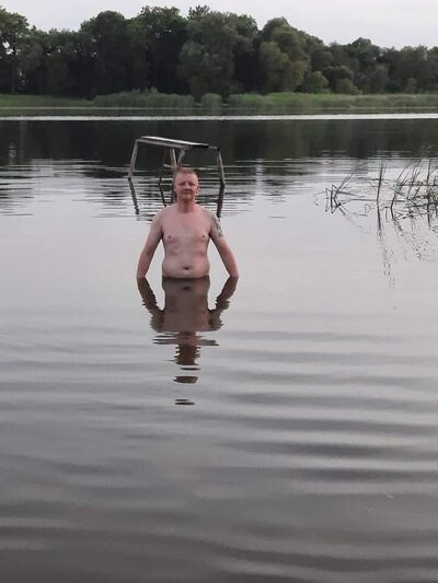  ,   Laimonas, 44 ,   ,   