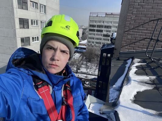  ,   Mikhail, 21 ,   ,   , c , 