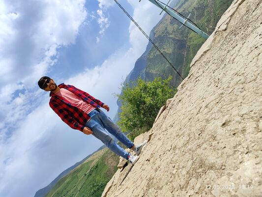  ,   Erik, 25 ,   ,   