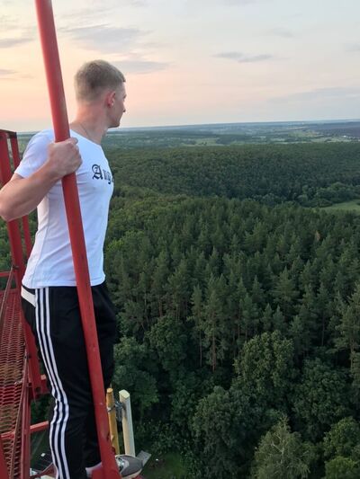  ,   Mihail, 25 ,   c , 