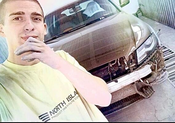 ,   Georgiy, 28 ,   ,   , c , 