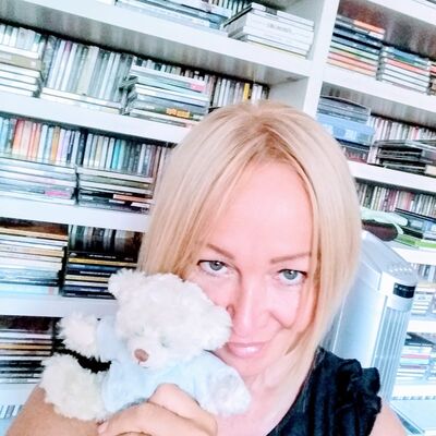  ,   Gaia, 50 ,  