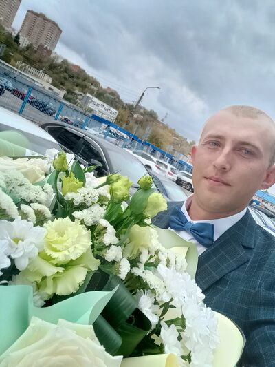  ,   Roman, 28 ,   ,   