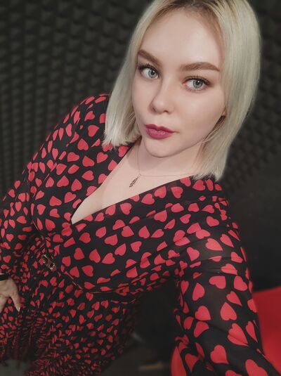  ,   Vera, 28 ,   ,   
