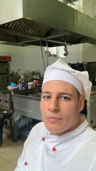  ,   Mazen, 42 ,   ,   , c , 