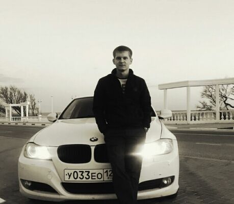  ,   Alexander, 32 ,   
