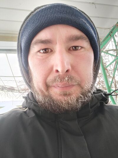  ,   Vitaly, 30 ,   