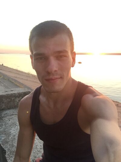  -,   Viktor, 28 ,   ,   