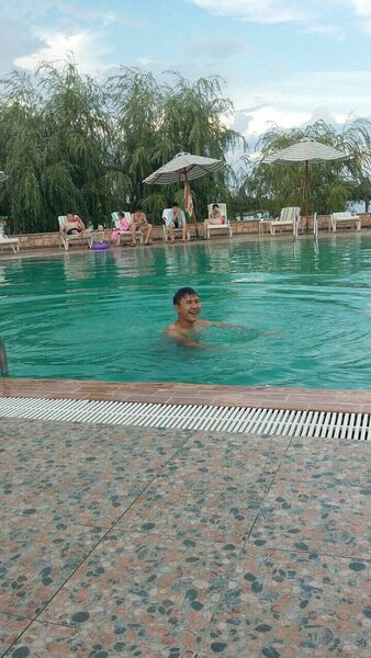  ,   Talgat, 33 ,   ,   , c 