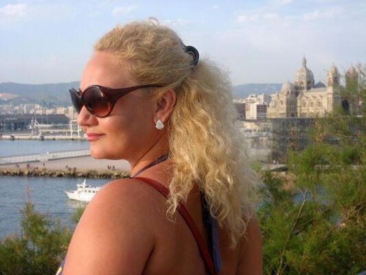  Sorrento,   Tania, 53 ,  