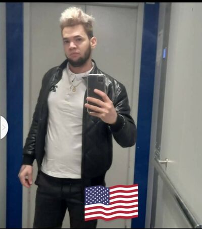  ,   Ariel, 29 ,   ,   