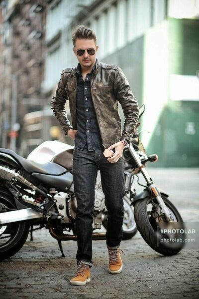  ,   Djon Ohren, 37 ,   ,   , c , 