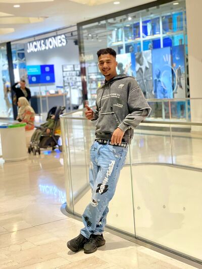  Vaiano,   Hassan, 22 ,   ,   