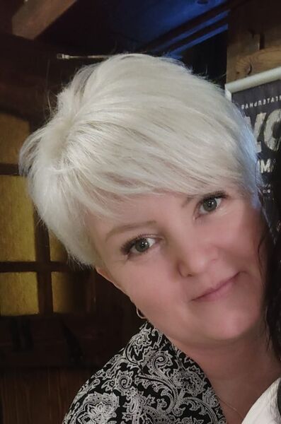  ,   Elena, 47 ,     