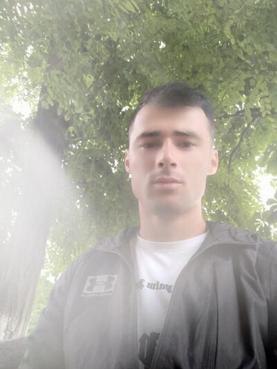  ,   Frenk, 28 ,   ,   