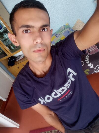  ,   Leonid, 26 ,   ,   