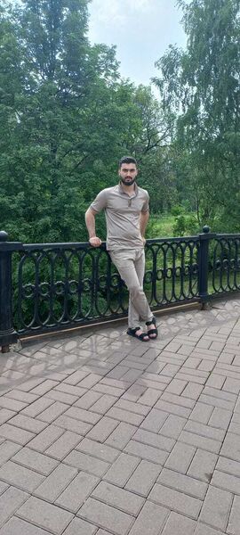  ,   Ali, 29 ,   ,   