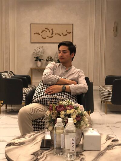  ,   Bobur, 21 ,  