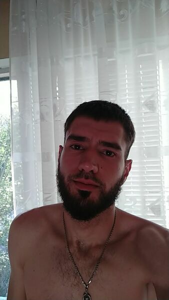  ,   Anton, 32 ,   ,   
