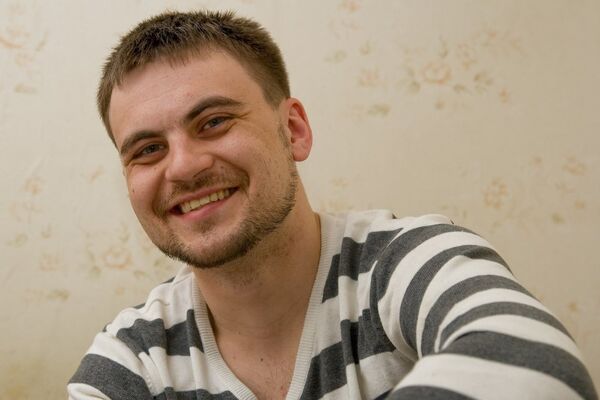  ,   Genri, 27 ,   ,   