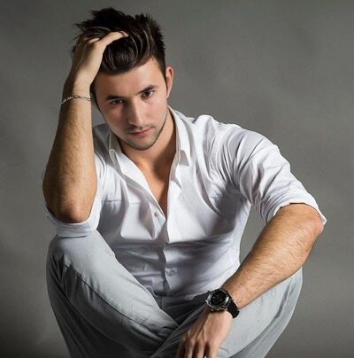  ,   Lyon, 25 ,   ,   