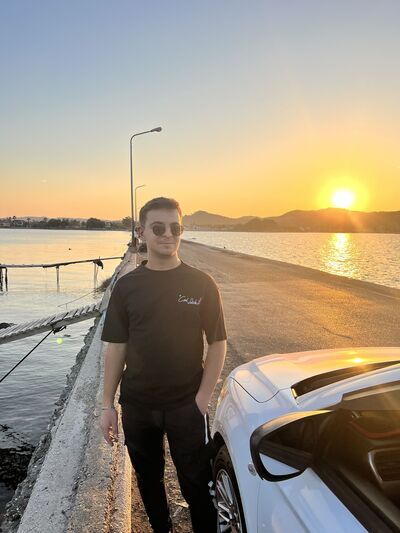  ,   Alperen, 25 ,   ,   