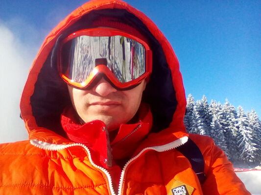  ,   Oleg, 44 ,   